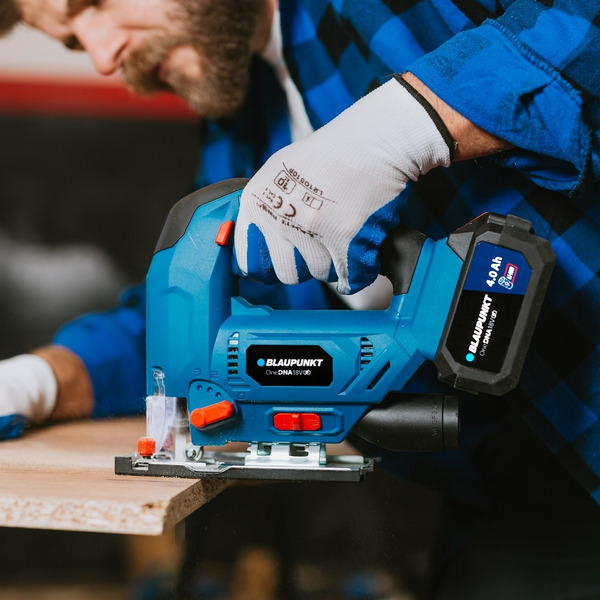 Fotografia lifestyle narzędzi stolarskich