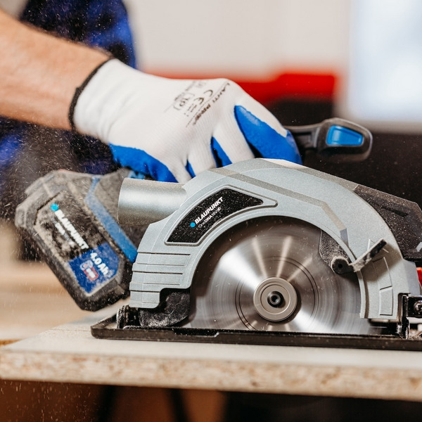 Zdjęcia aranżowane elektronarzędzi BLAUPUNKT